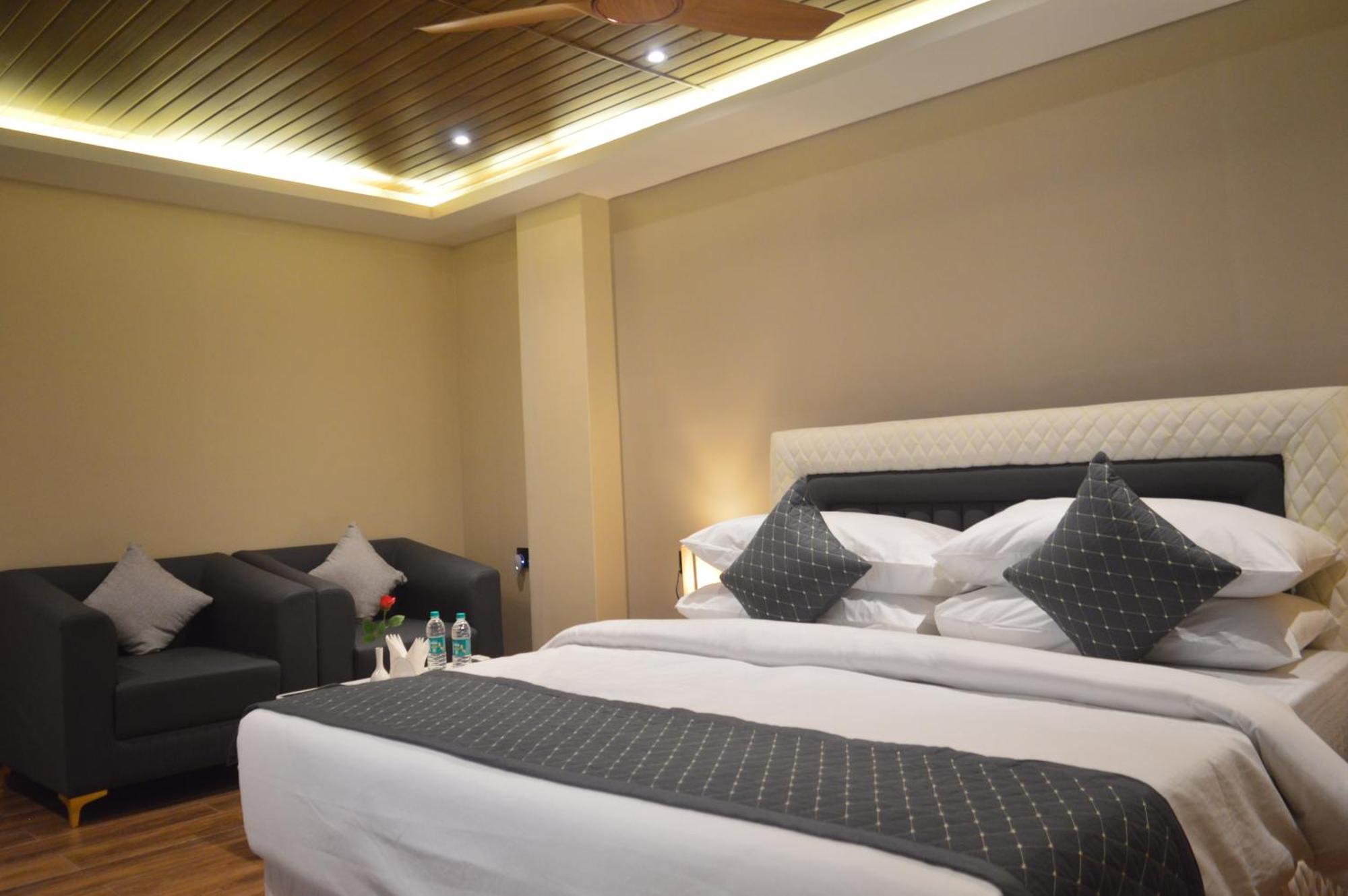 Hotel Essence Grandeur Guwahati Exterior foto